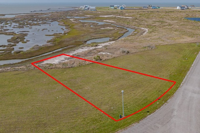 Imagine your new home with amazing waterfront views of Port Bay - photo 4