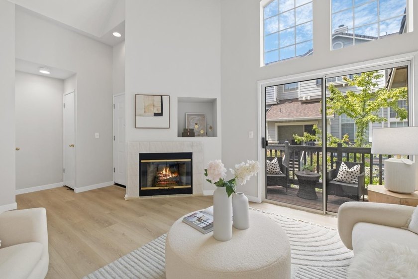*Bright and airy with soaring ceilings and abundant natural - photo 4