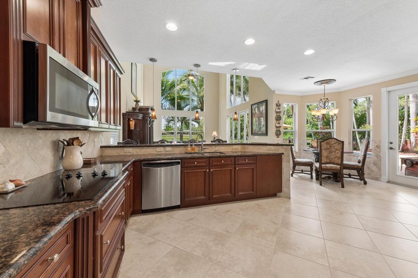 *Back on market due to buyer financing falling through.* Welcome - photo 18