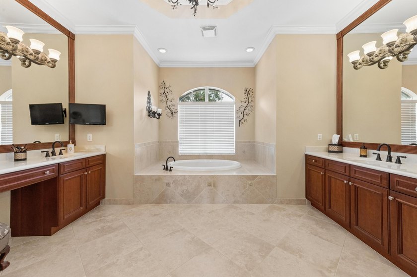 *Back on market due to buyer financing falling through.* Welcome - photo 23