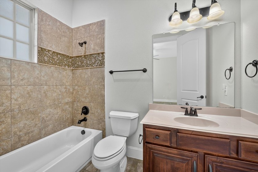 One of the largest Single-Story custom homes in Lantana's - photo 28