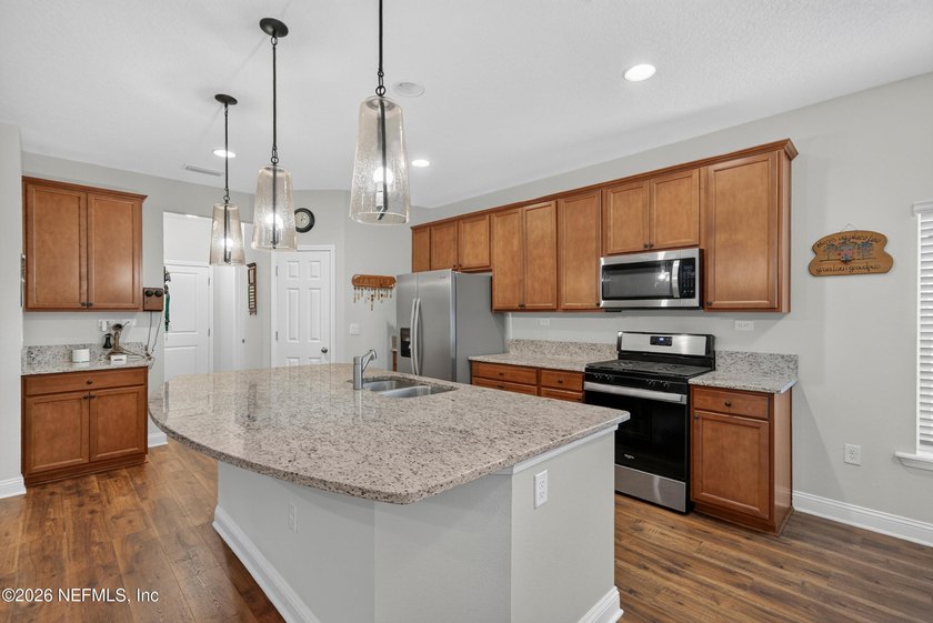 Set in the sought-after community of Wildford Preserve, this - photo 4