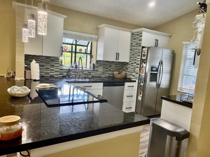 Beautiful Villa in the Amazing Whisper Walk 55+ Community in - photo 4