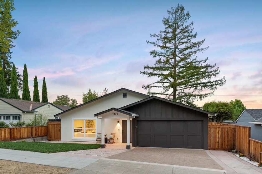 The grass is greener on Fernside! This home was expanded to 2 - photo 2