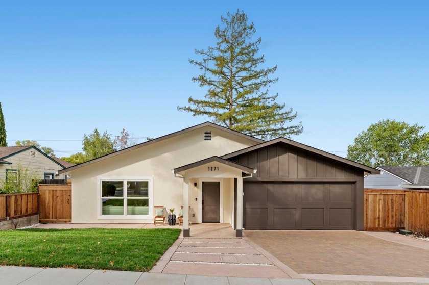 The grass is greener on Fernside! This home was expanded to 2 - photo 3