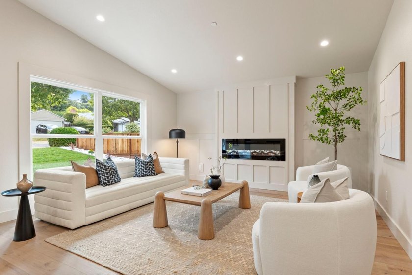 The grass is greener on Fernside! This home was expanded to 2 - photo 5