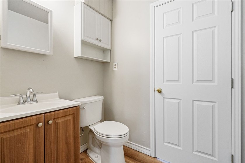 Move-in ready and beautifully remodeled, this charming 3-bedroom - photo 15