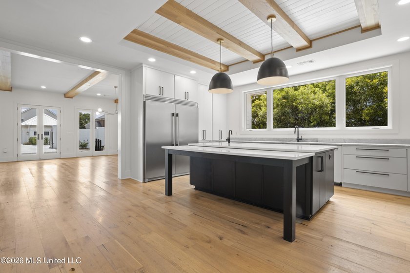Thoughtfully designed for both elegant everyday living and - photo 3
