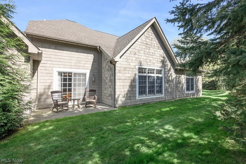 Discover this beautifully updated 3-bedroom cluster home in the - photo 44