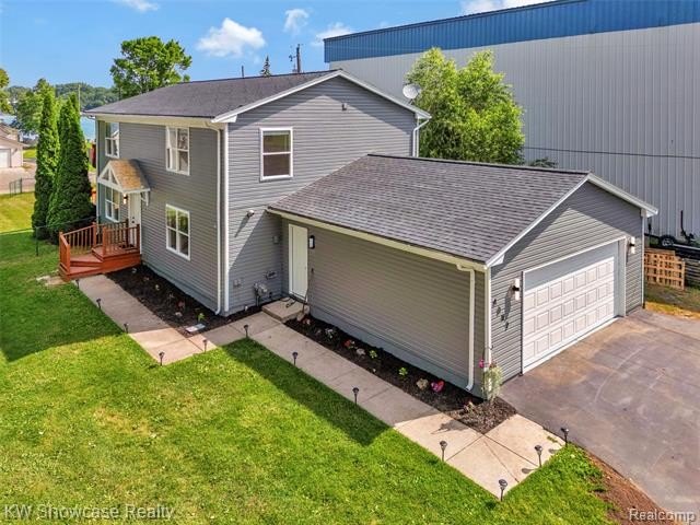 Welcome to this beautifully maintained home nestled in the heart - photo 9