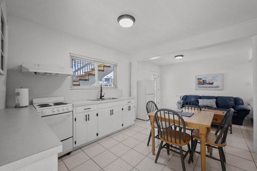 Welcome to waterfront living in the exclusive Key Allegro - photo 30