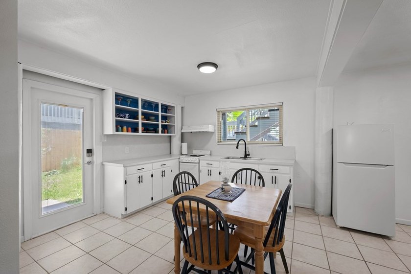 Welcome to waterfront living in the exclusive Key Allegro - photo 31