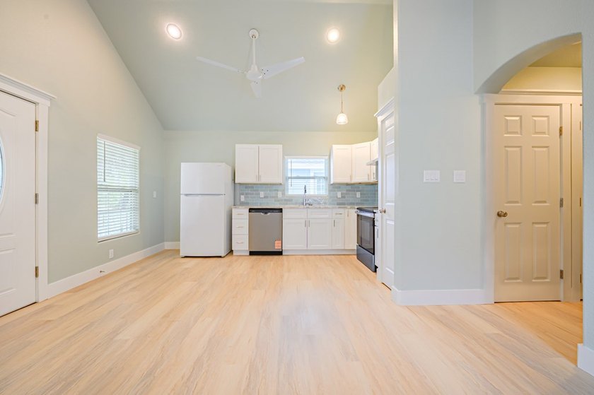 Welcome to 712 Moline, a beautifully updated coastal cottage in - photo 8
