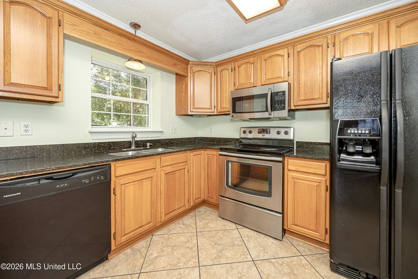 Move right in and start enjoying all that Ocean Springs has to - photo 16