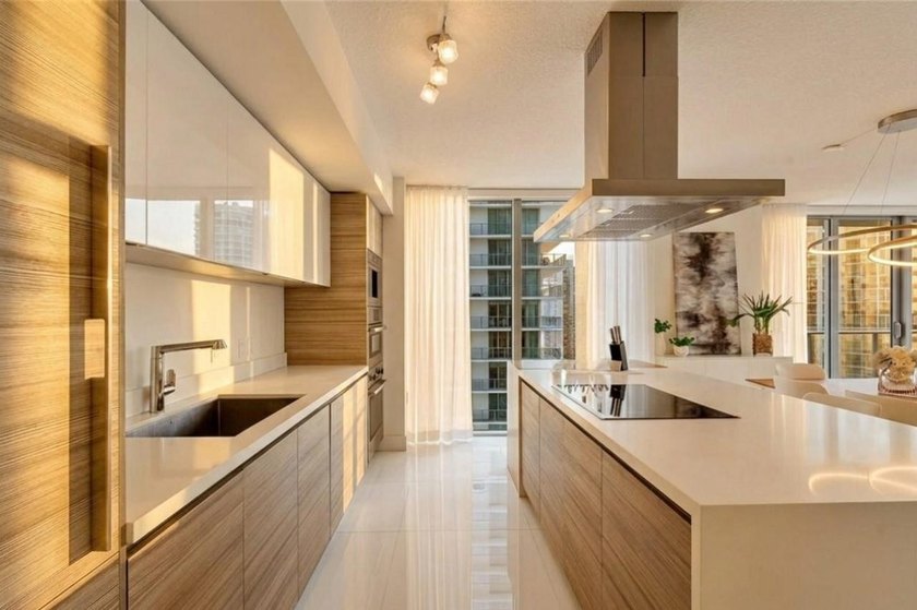 Experience the pinnacle of coastal luxury in this fully - photo 6
