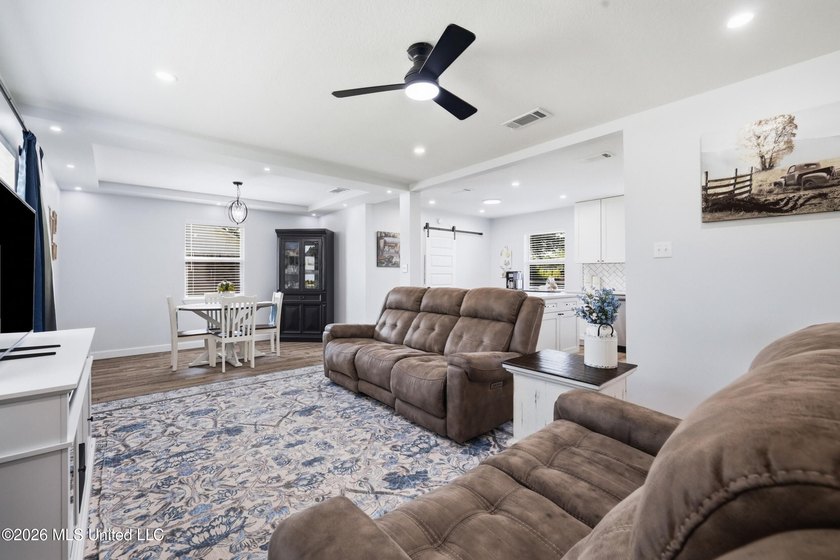 BACK ON THE MARKET AT NO FAULT TO SELLER! Move right into this - photo 8