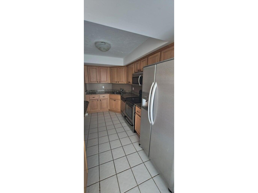 2/2 UNIT, OPEN KITCHEN, PANTRY &amp; BREAKFAST AREA, TILED DINING - photo 7