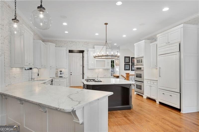 PREPARE TO BE MESMERIZED by this *SMART* PRISTINE POOL HOME on - photo 17