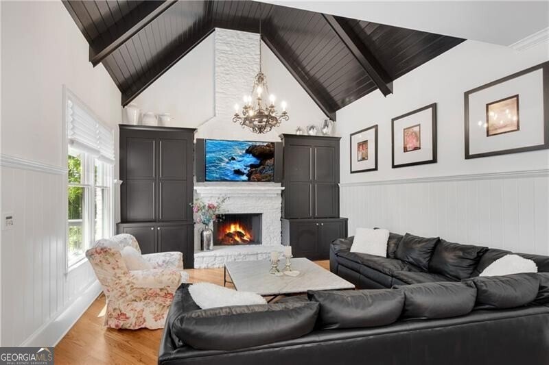 PREPARE TO BE MESMERIZED by this *SMART* PRISTINE POOL HOME on - photo 20