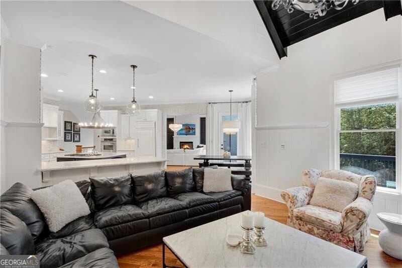 PREPARE TO BE MESMERIZED by this *SMART* PRISTINE POOL HOME on - photo 21