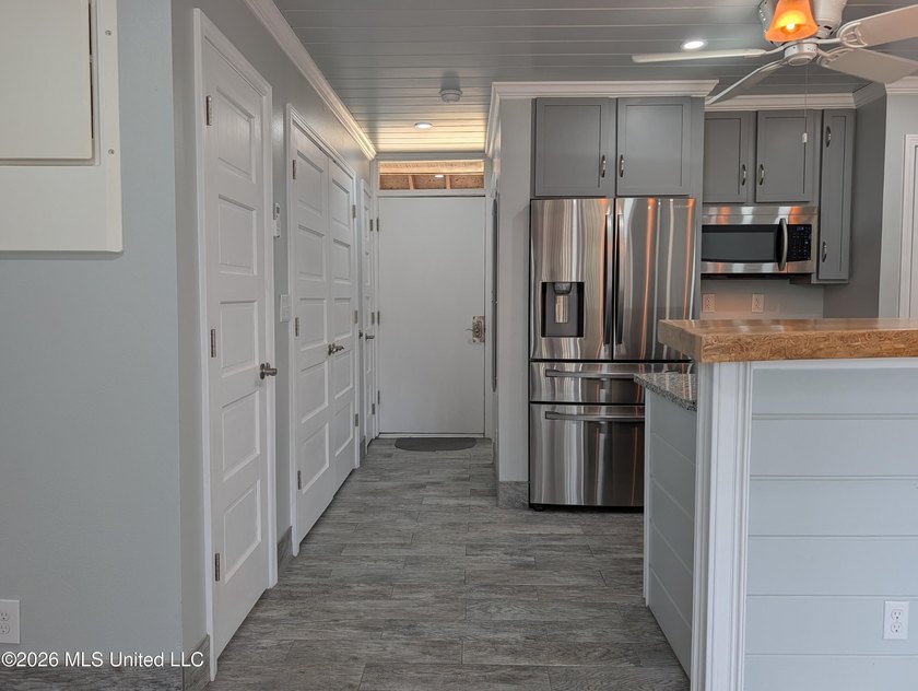 Great Getaway or Perfect for Maintenance-Free Living! Welcome to - photo 24