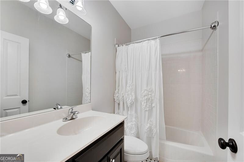 PREPARE TO BE MESMERIZED by this *SMART* PRISTINE POOL HOME on - photo 32