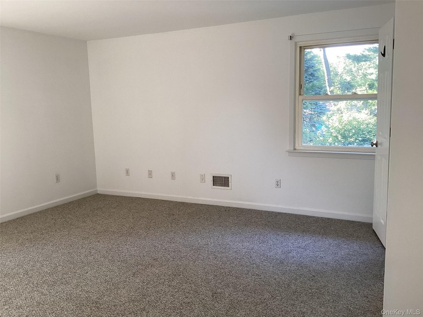 Come see this Move in Ready Colonial and call it your home! - photo 34