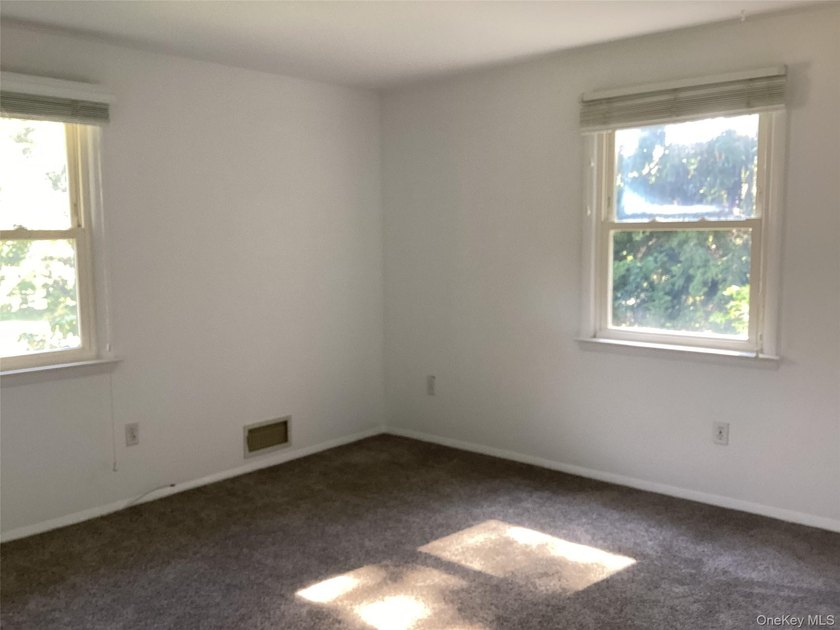 Come see this Move in Ready Colonial and call it your home! - photo 40