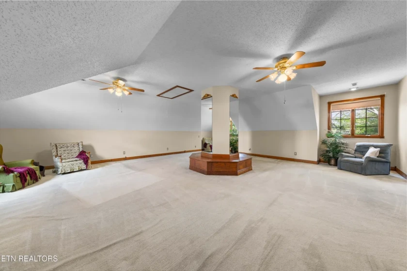PRICE IMPROVEMENT. Lovely Legacy Estate Home on 2 Acres - photo 27