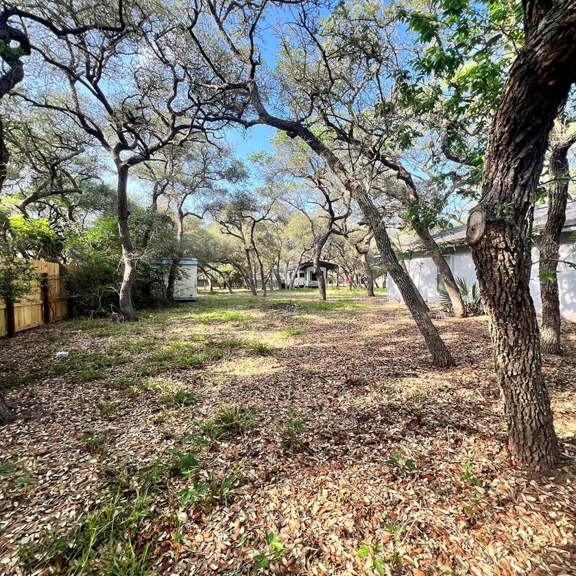 New Price! Prime Rockport location with Huge potential! Calling - photo 9