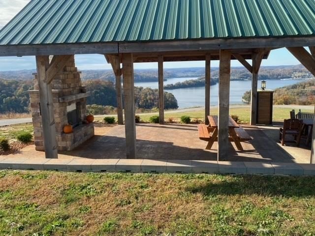 Come relax and unwind at beautiful Dale Hollow Lake! This - photo 33