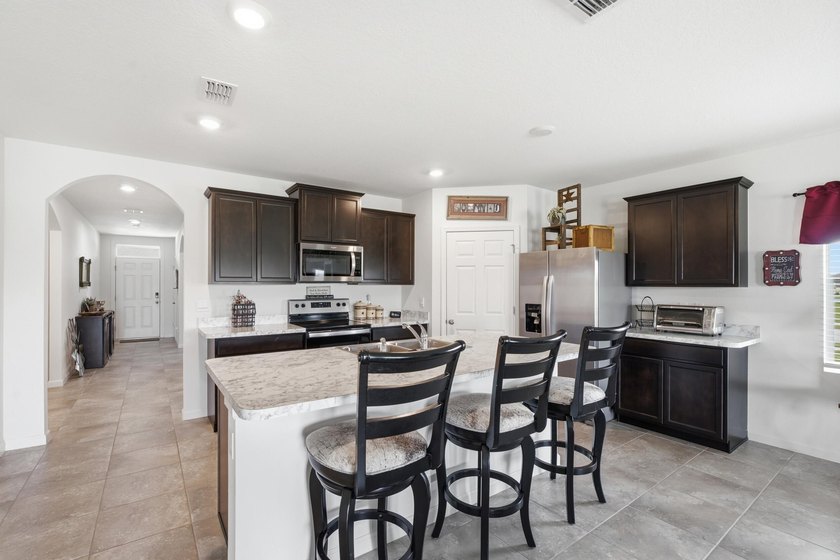 Built in 2022, this extended Cali model is ideally situated on a - photo 4