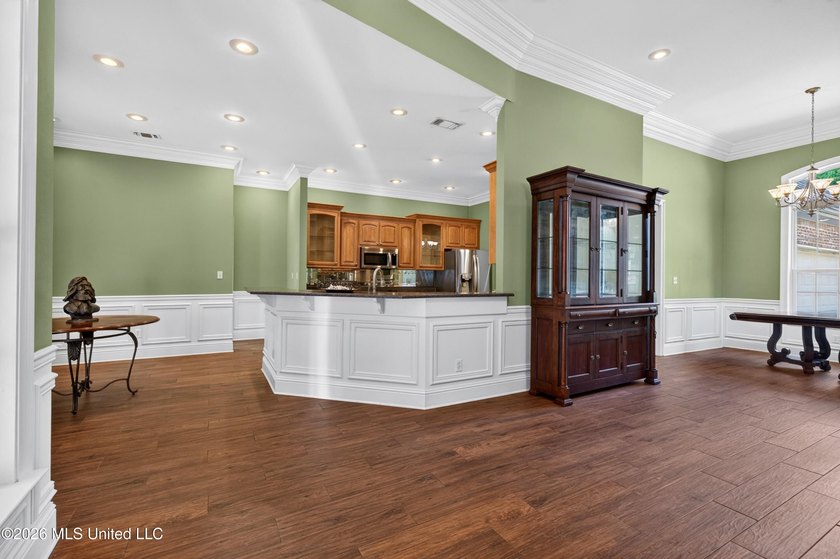 GORGEOUS JASSBY BUILT HOME WITH 4 BEDROOM AND 2.5 BATHS - photo 10