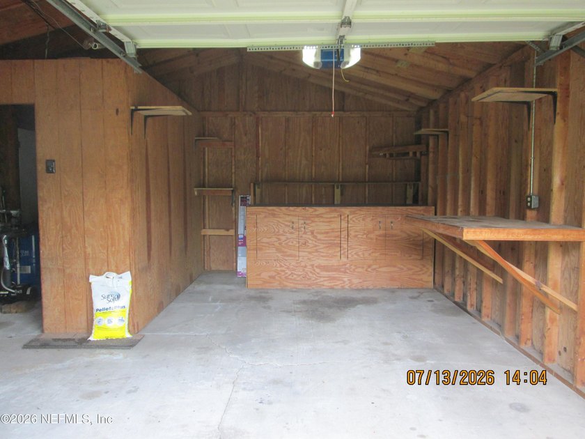 Like living in the country, this mobile home with a detached - photo 5