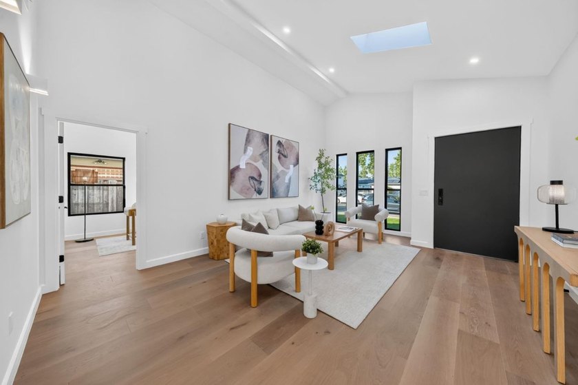 Nestled in one of Cambrian's most desirable neighborhoods, this - photo 7