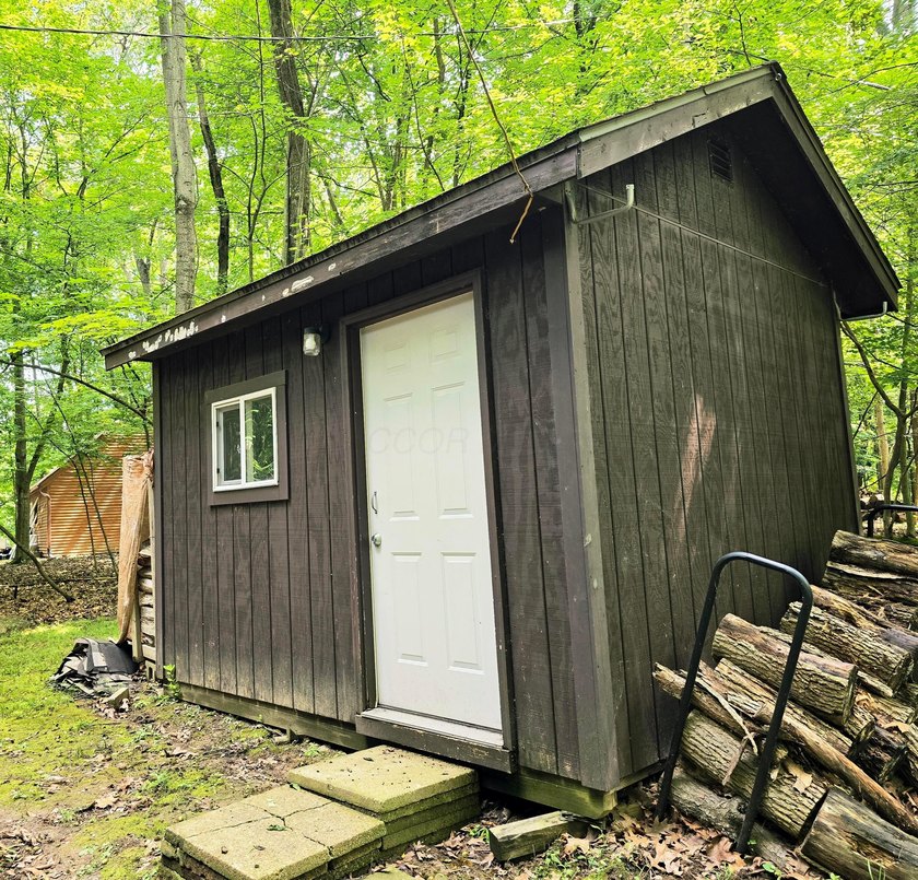 Escape to the hills in this adorable 2 bedroom/1 bath cabin in - photo 26