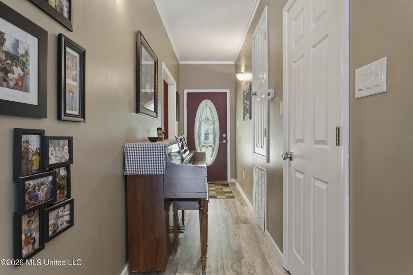 Enjoy the perfect blend of privacy and convenience with this - photo 6
