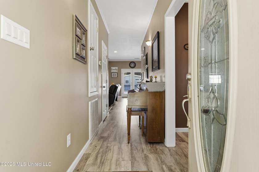Enjoy the perfect blend of privacy and convenience with this - photo 7