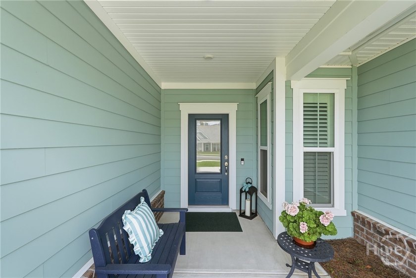 Welcome to 97 Higginson Dr in the highly sought-after Waterways - photo 3