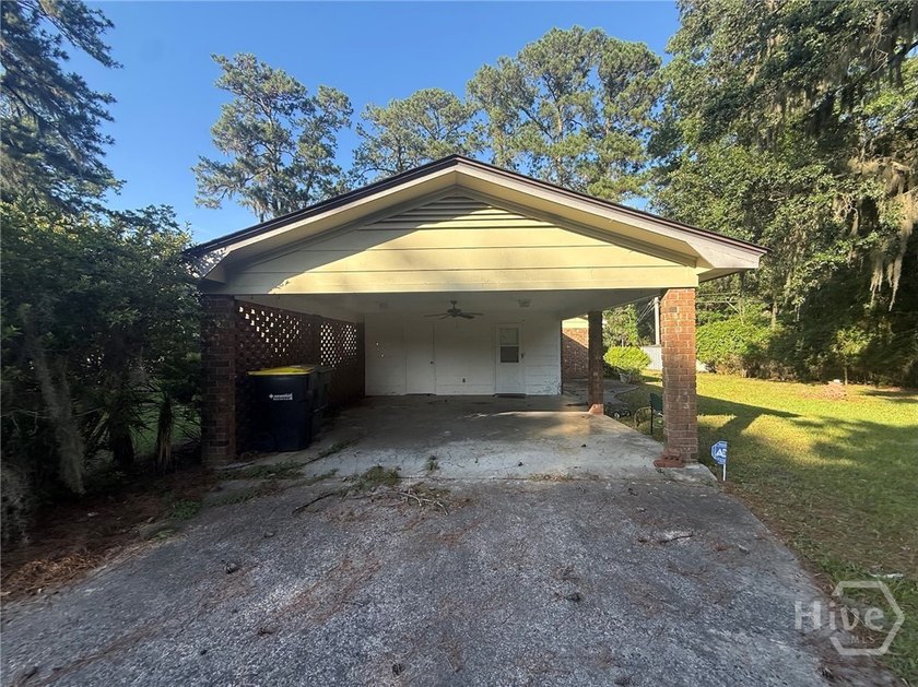 Charming Solid All-Brick 3-Bedroom, 2-Bath Southside Ranch on a - photo 3