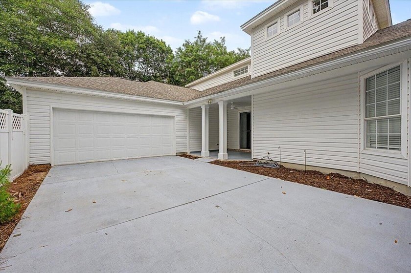 Welcome home to this charming Southern-style residence nestled - photo 47