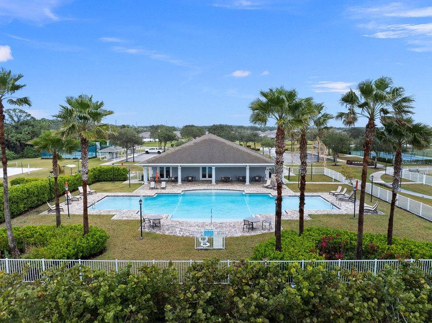 This stunning 2022-built CBS home features (4) beds, (3) baths - photo 3