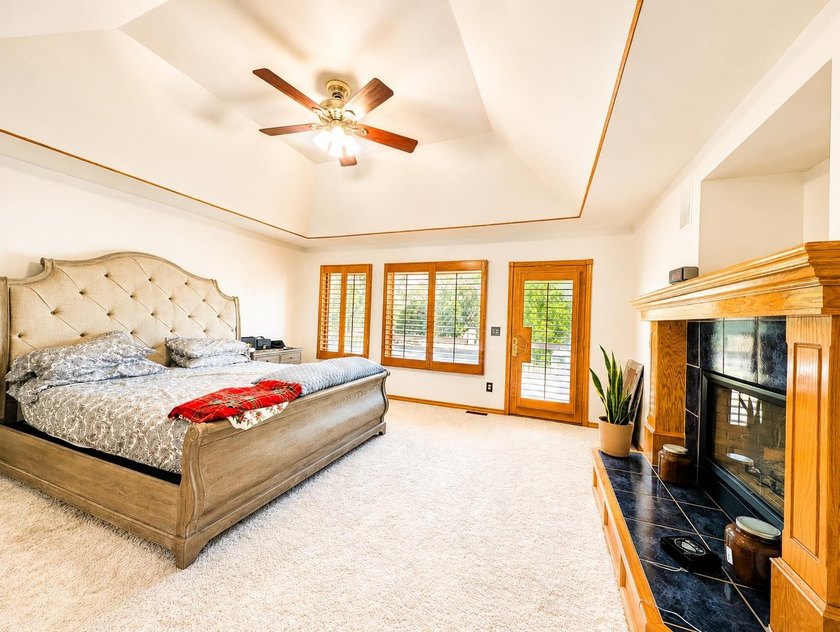 Tallgrass subdivision! Living within a 5-minute walk of a golf - photo 12