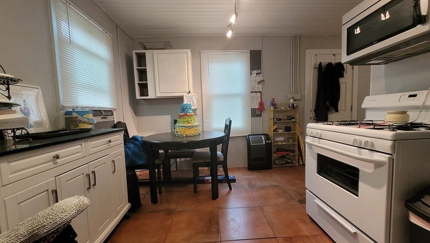 Cute little Cinder Block home with two commercial lots on a busy - photo 3