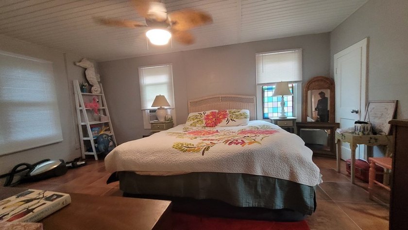 Cute little Cinder Block home with two commercial lots on a busy - photo 8
