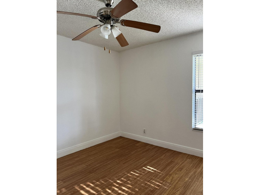 INVESTORS ARE WELCOMED. YOU CAN RENT RIGHT AWAY, NO RESTRICTIONS - photo 31