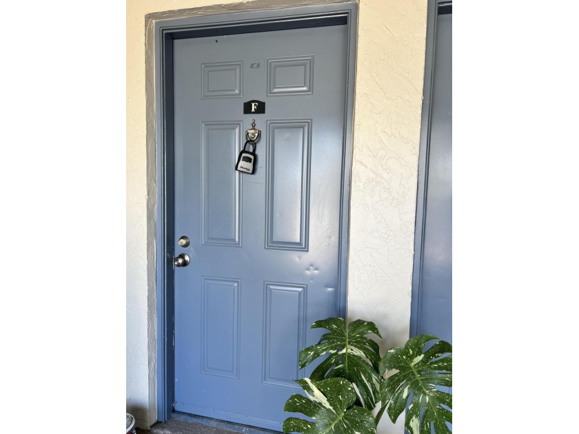 INVESTORS ARE WELCOMED. YOU CAN RENT RIGHT AWAY, NO RESTRICTIONS - photo 32