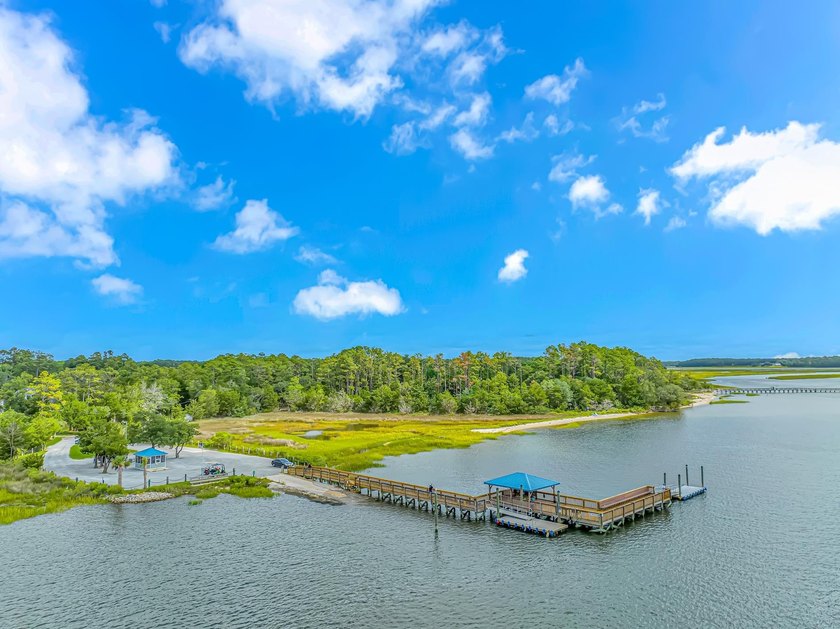 Charming 2-bedroom, 3-bath ranch situated on a corner homesite - photo 35