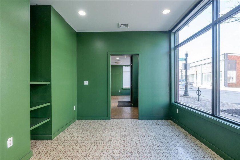 Proudly presented by Elaine Meklin | Cates Real Estate | | | - photo 10