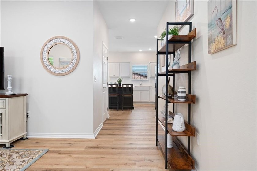 Property Description: NEW PRICE! RATE BUY-DOWN INCENTIVE - photo 8
